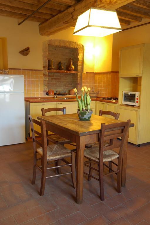 Agriturismo Podere La Marronaia San Gimignano Room photo