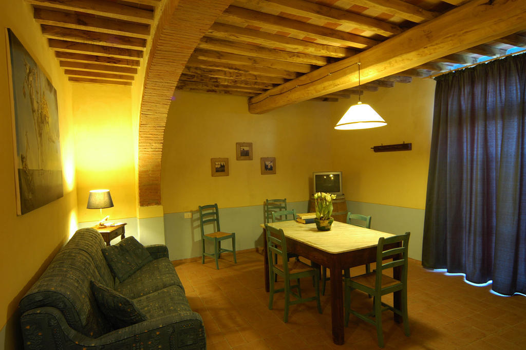Agriturismo Podere La Marronaia San Gimignano Room photo