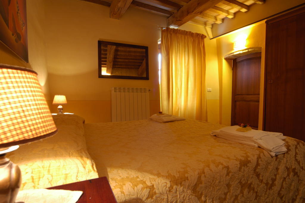 Agriturismo Podere La Marronaia San Gimignano Room photo
